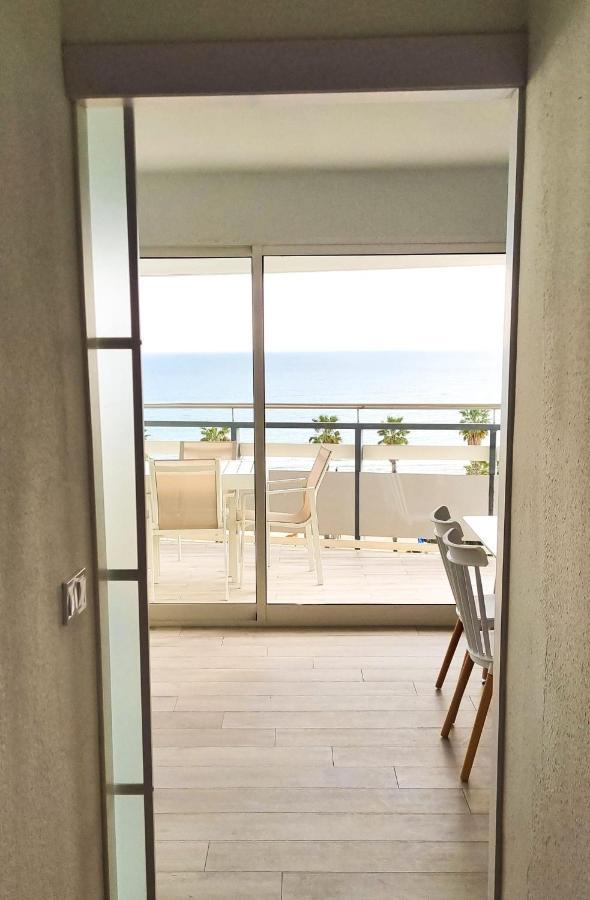 Fantastic Sea View On The Beach Salou Eksteriør billede